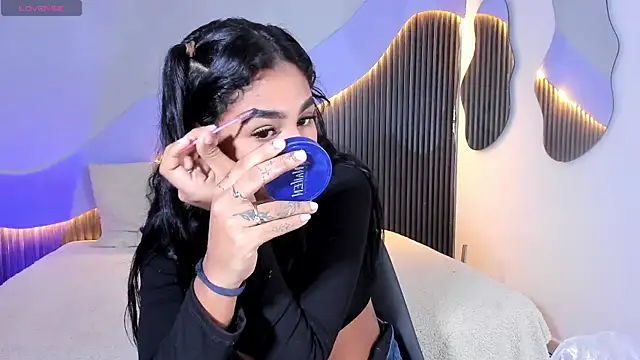 Snapshot of Lana_Starlett chatting on December 17, 2025, 4:06 am Lana Starlett online show from December 17, 2025, 4:06 am