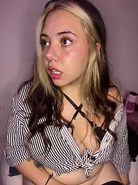  ivyginger online show from February 10, 2026, 11:26 pm