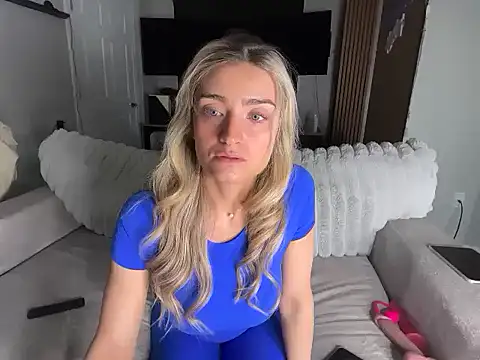 Snapshot of meggsworld chatting on April 12, 2026, 3:04 pm meggsworld online show from April 12, 2026, 3:04 pm