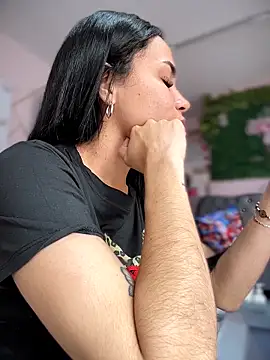 Naatalia online show from December 22, 2025, 4:07 pm