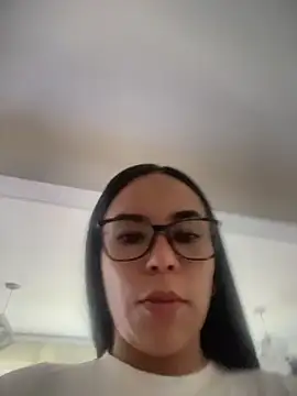 Naatalia online show from April 5, 2026, 6:47 pm