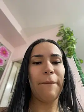 Naatalia online show from July 23, 2026, 6:26 pm