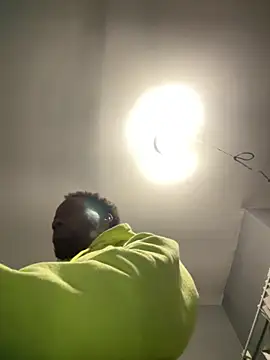 Snapshot of STROKING300000 chatting on October 8, 2025, 7:43 am STROKING300000 online show from October 8, 2025, 7:43 am