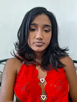 indianpink lips online show from March 19, 2025, 4:13 pm