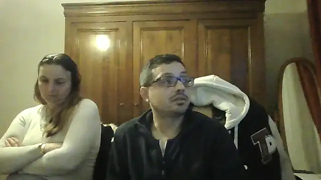 Snapshot of cpl9142 chatting on February 13, 2025, 5:54 pm cpl9142 online show from February 13, 2025, 5:54 pm