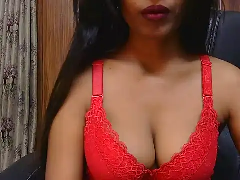 Snapshot of Riyaa_Kaur chatting on May 11, 2026, 6:04 am Riyaa Kaur online show from May 11, 2026, 6:04 am