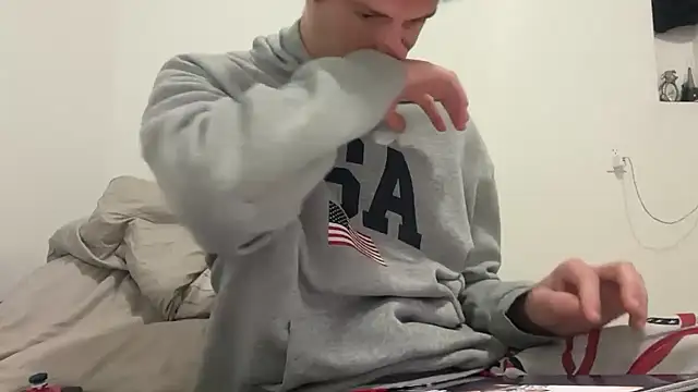 Snapshot of greekmythics chatting on March 11, 2026, 10:42 am greekmythics online show from March 11, 2026, 10:42 am