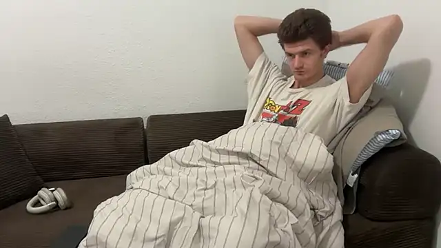 Snapshot of greekmythics chatting on March 22, 2026, 7:37 pm greekmythics online show from March 22, 2026, 7:37 pm