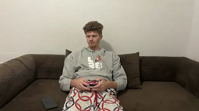 Snapshot of greekmythics chatting on April 15, 2026, 11:16 am greekmythics online show from April 15, 2026, 11:16 am