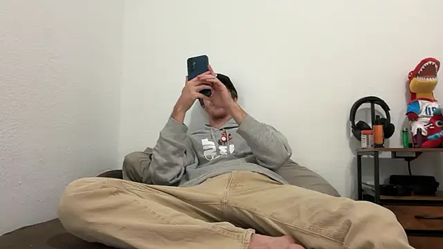 Snapshot of greekmythics chatting on March 2, 2026, 11:06 am greekmythics online show from March 2, 2026, 11:06 am