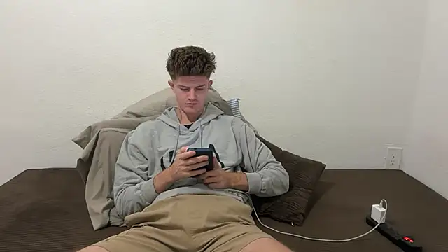 Snapshot of greekmythics chatting on April 2, 2026, 8:54 am greekmythics online show from April 2, 2026, 8:54 am