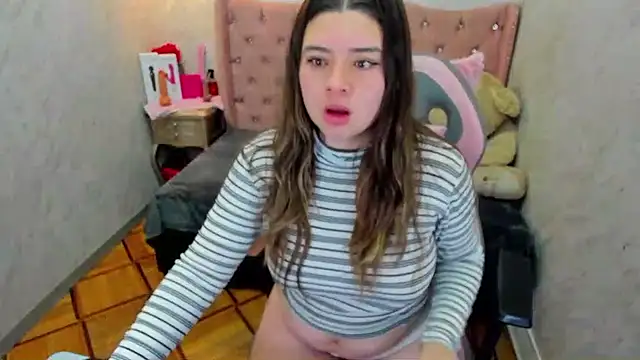 Lianngrace online show from April 8, 2026, 2:40 pm