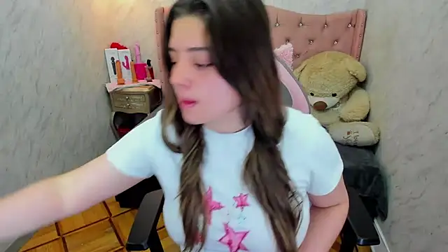 Lianngrace online show from February 24, 2026, 2:07 pm