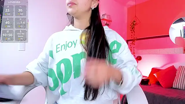 Bella walker  online show from March 6, 2026, 7:53 pm