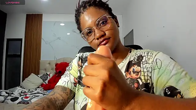 ZahraRose online show from March 19, 2026, 11:16 pm