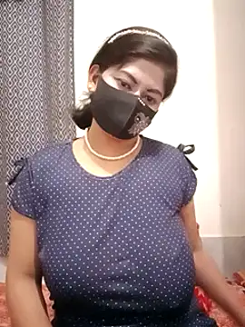 Snapshot of hiya-sen chatting on March 4, 2025, 3:37 pm hiya-sen online show from March 4, 2025, 3:37 pm