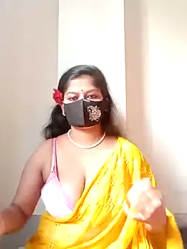 Snapshot of hiya-sen chatting on February 18, 2025, 6:59 am hiya-sen online show from February 18, 2025, 6:59 am