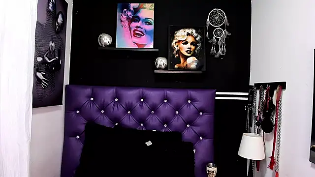 angellyhorny online show from May 5, 2026, 1:25 pm