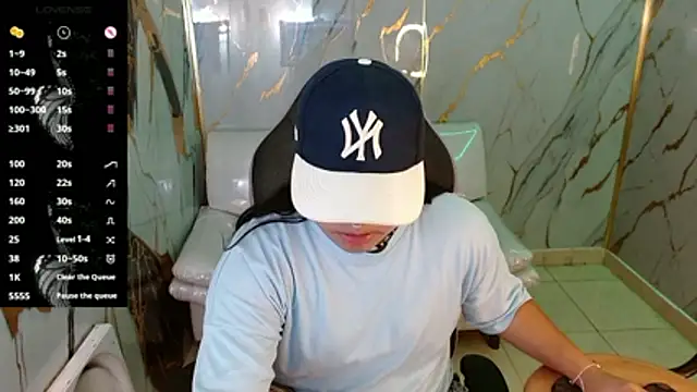 melany rouse18 online show from March 22, 2026, 1:23 pm