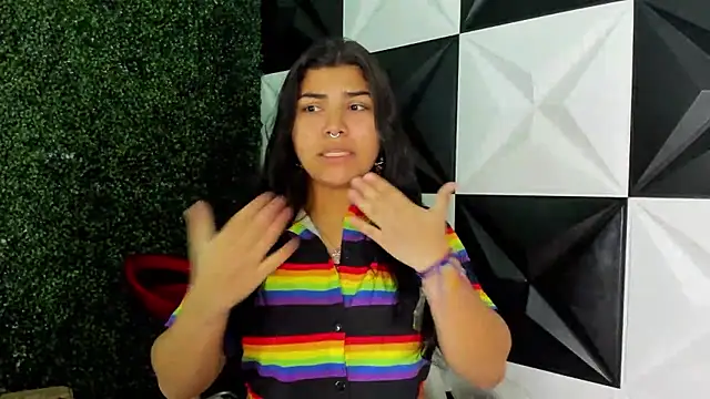 melany rouse18 online show from November 16, 2025, 1:32 am