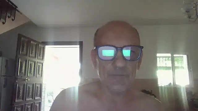 llopaco online show from June 15, 2026, 11:10 am