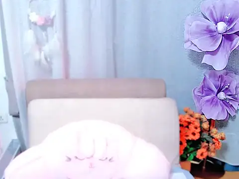 Snapshot of adelamiller chatting on January 12, 2026, 1:12 am adelamiller online show from January 12, 2026, 1:12 am