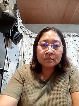 hotchubby88 online show from December 15, 2025, 12:55 pm