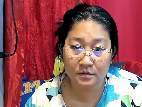 hotchubby88 online show from April 10, 2026, 10:44 am