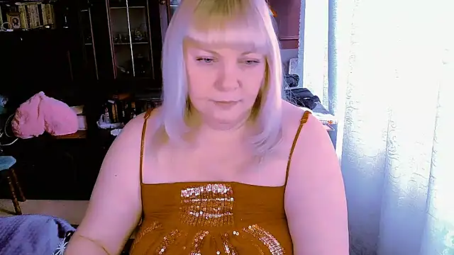 FlowerButterf online show from March 3, 2026, 10:00 am