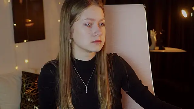 EveMundie online show from March 19, 2026, 6:24 am