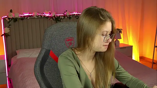 EveMundie online show from October 24, 2025, 6:34 am