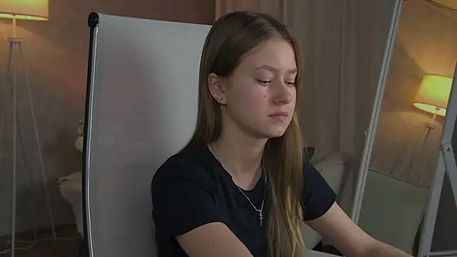 Snapshot of EveMundie chatting on January 16, 2026, 12:53 pm EveMundie online show from January 16, 2026, 12:53 pm