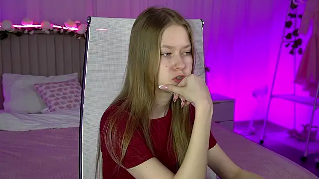 EveMundie online show from March 23, 2026, 9:42 am