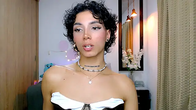 nilam valker online show from March 6, 2025, 3:24 am