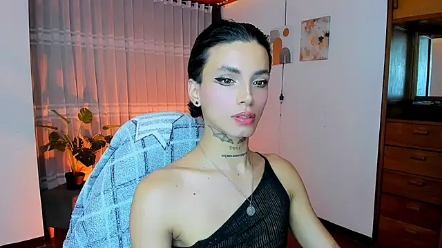 nilam valker online show from June 3, 2026, 11:20 pm