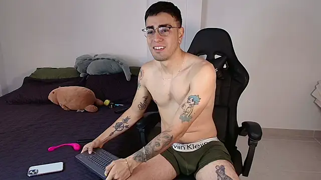 Andy shaaw online show from February 25, 2025, 1:21 pm