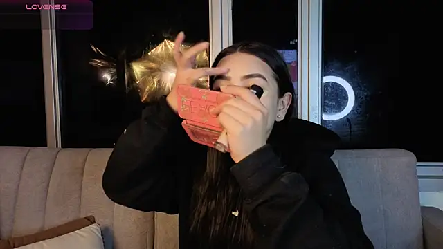 Ivanna West online show from March 25, 2026, 9:52 am