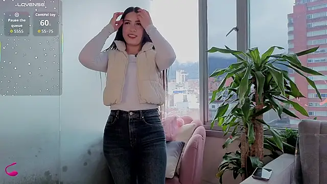 Ivanna West online show from November 16, 2025, 1:27 pm