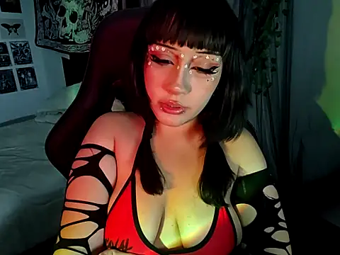 blue katt online show from November 12, 2025, 10:13 pm