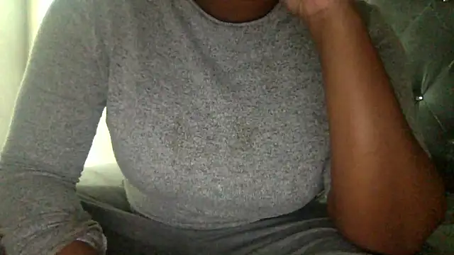 Snapshot of icedcoffeex chatting on February 15, 2026, 8:52 pm icedcoffeex online show from February 15, 2026, 8:52 pm