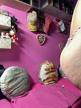 sexymelli18 online show from January 12, 2026, 6:36 pm