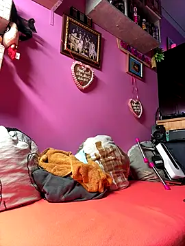 sexymelli18 online show from November 9, 2025, 6:34 pm