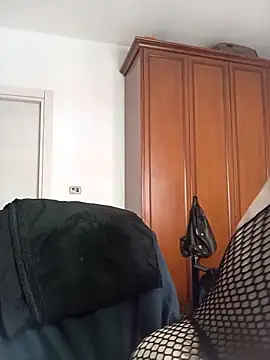 MirianaB online show from February 24, 2025, 8:17 am