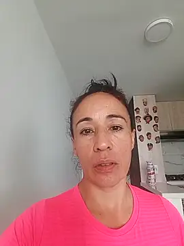 Coeur de luxure online show from March 3, 2026, 2:35 pm