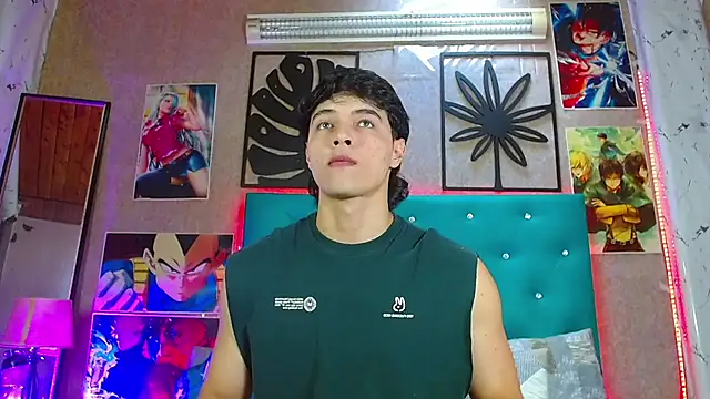 LiamAndrewzz online show from December 17, 2025, 8:14 pm