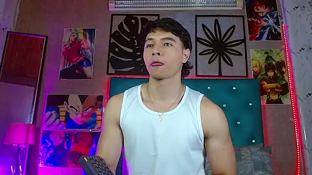 LiamAndrewzz online show from April 15, 2026, 4:40 am