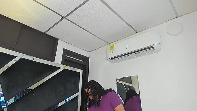 Rubyxht online show from March 4, 2026, 12:46 pm