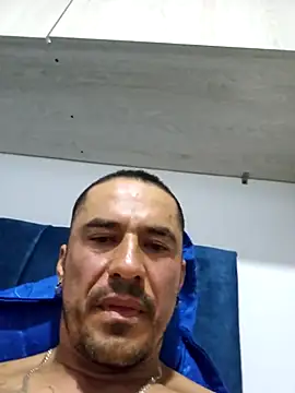 Iuver online show from December 20, 2025, 1:19 am