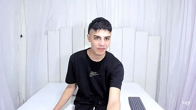 frank jhonsson online show from November 15, 2025, 2:10 pm