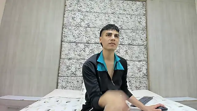 Snapshot of frank_jhonsson chatting on February 3, 2026, 7:08 pm frank jhonsson online show from February 3, 2026, 7:08 pm